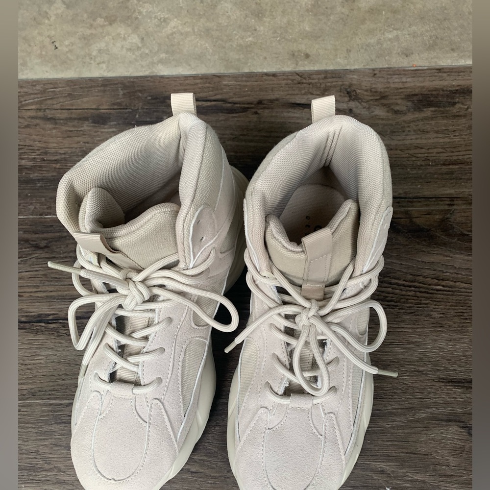 they are not new but is good condition